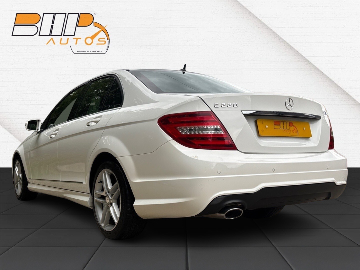 Used Mercedes-Benz C Class 2012 for sale - 76093773: Photo 4
