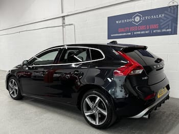 Used Volvo V40 2015 for sale - 79575428: Photo
