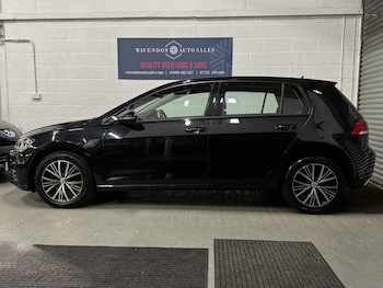 Used Volkswagen Golf 2017 for sale - 78545619: Photo