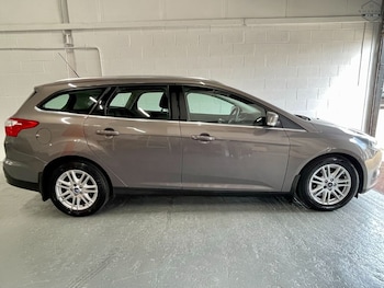 Used Ford Focus 2013 for sale - 78782383: Photo