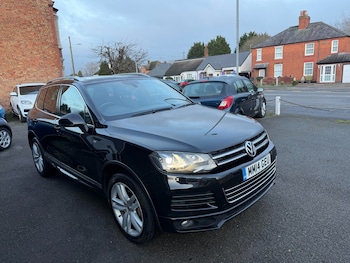 Used Volkswagen Touareg 2014 for sale - 77370532: Photo