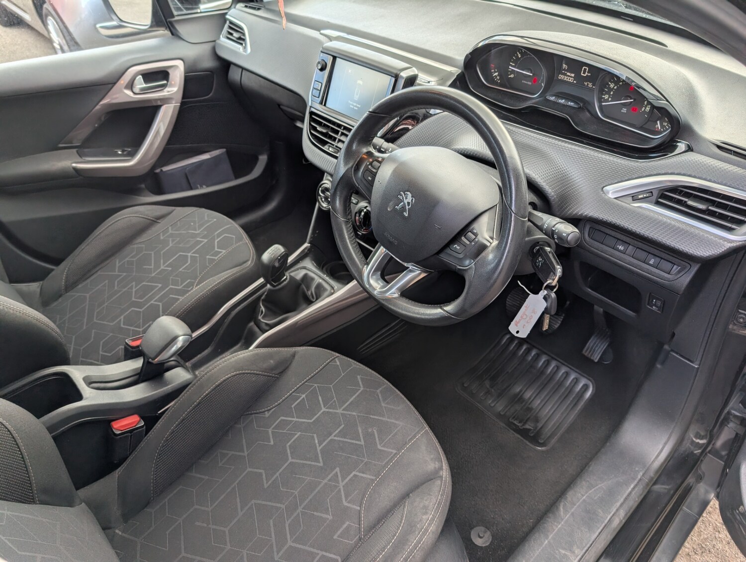 Used Peugeot 2008 2015 for sale - 78139944: Photo 24