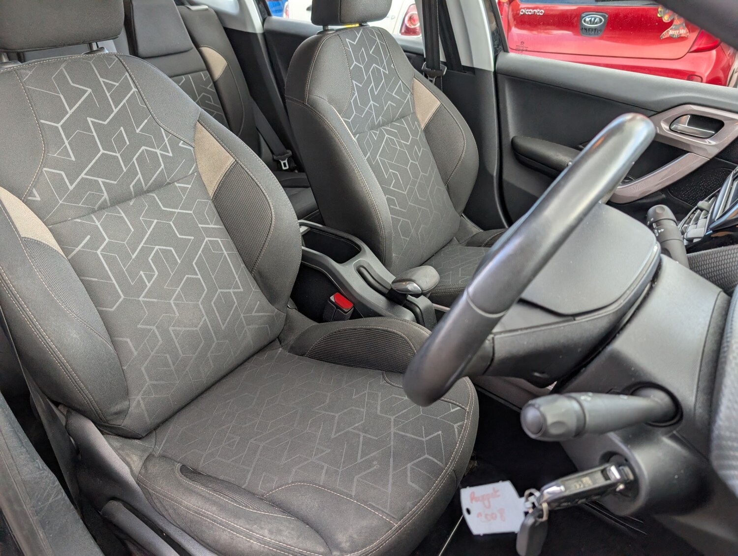 Used Peugeot 2008 2015 for sale - 78139944: Photo 25