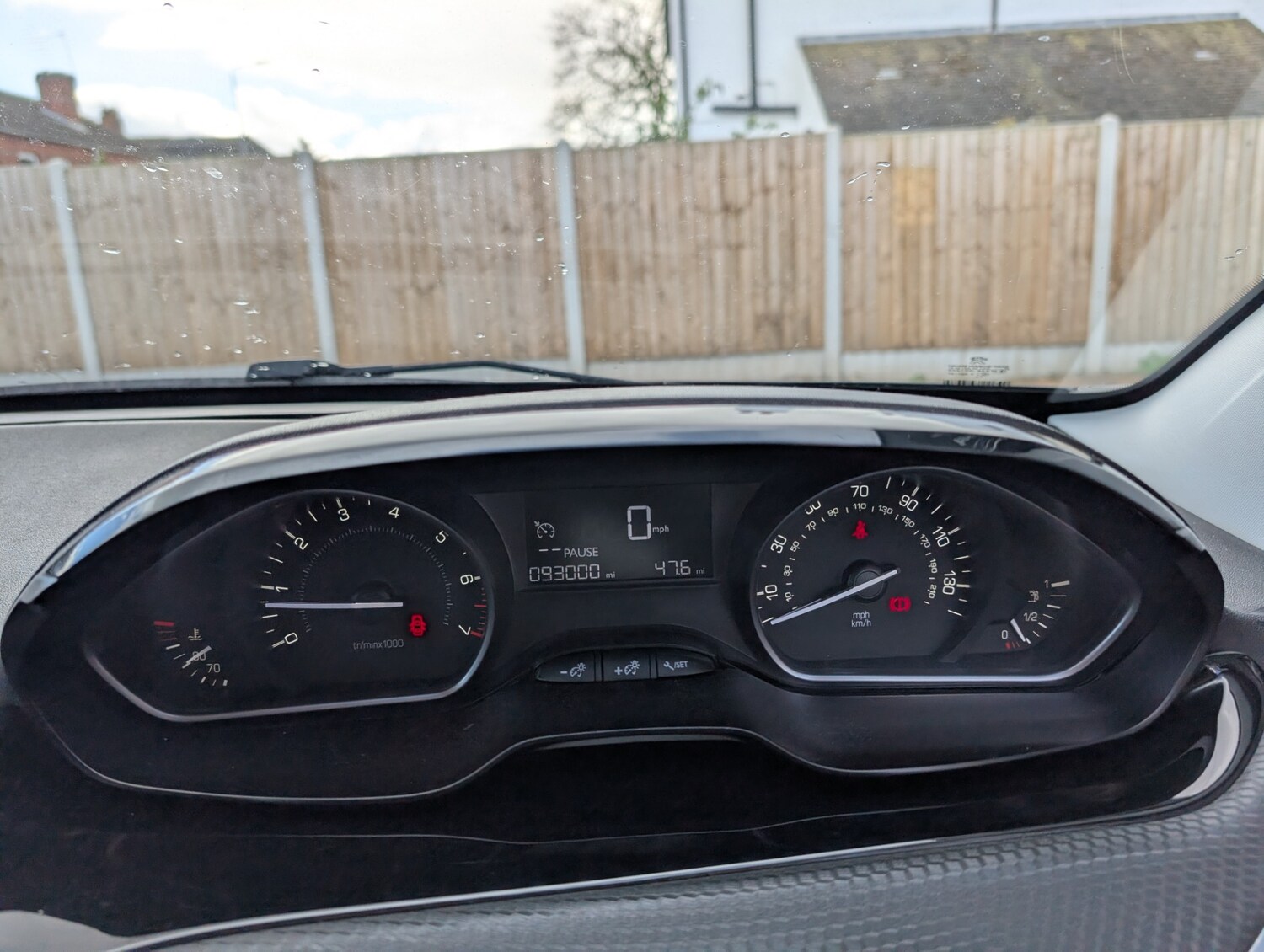 Used Peugeot 2008 2015 for sale - 78139944: Photo 28