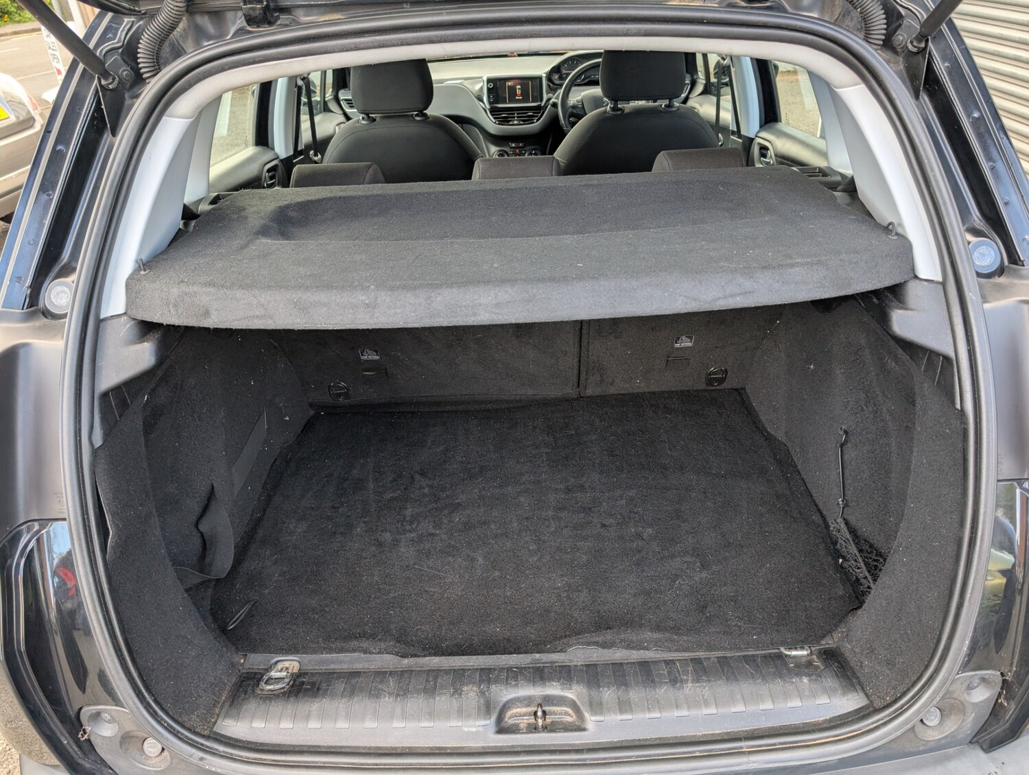 Used Peugeot 2008 2015 for sale - 78139944: Photo 46