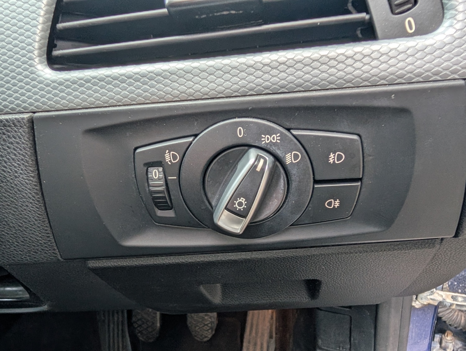 Used BMW 3 Series 2010 for sale - 77818869: Photo 25