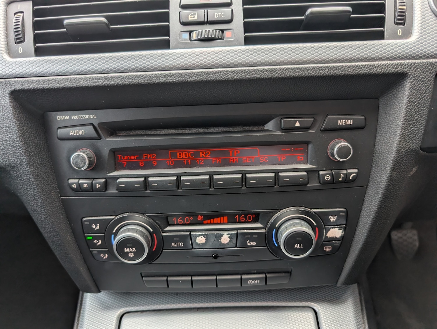 Used BMW 3 Series 2010 for sale - 77818869: Photo 31