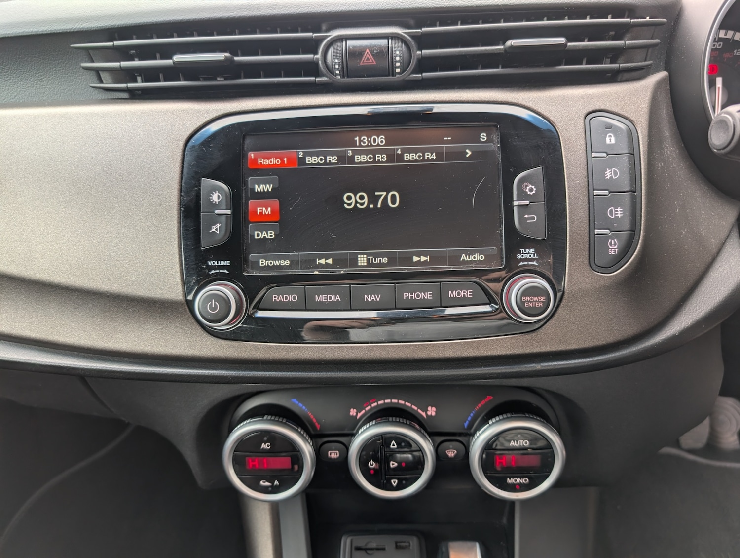 Used Alfa Romeo Giulietta 2014 for sale - 77803018: Photo 24