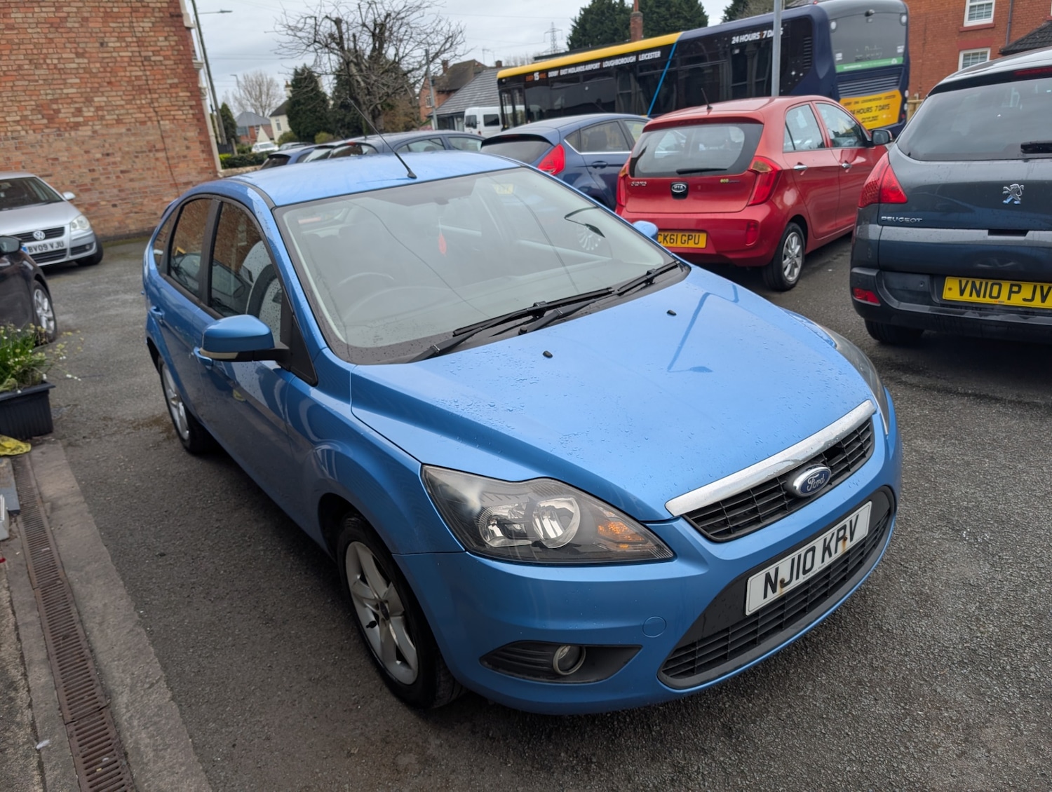 Used Ford Focus 2010 for sale - 77897129: Photo 2