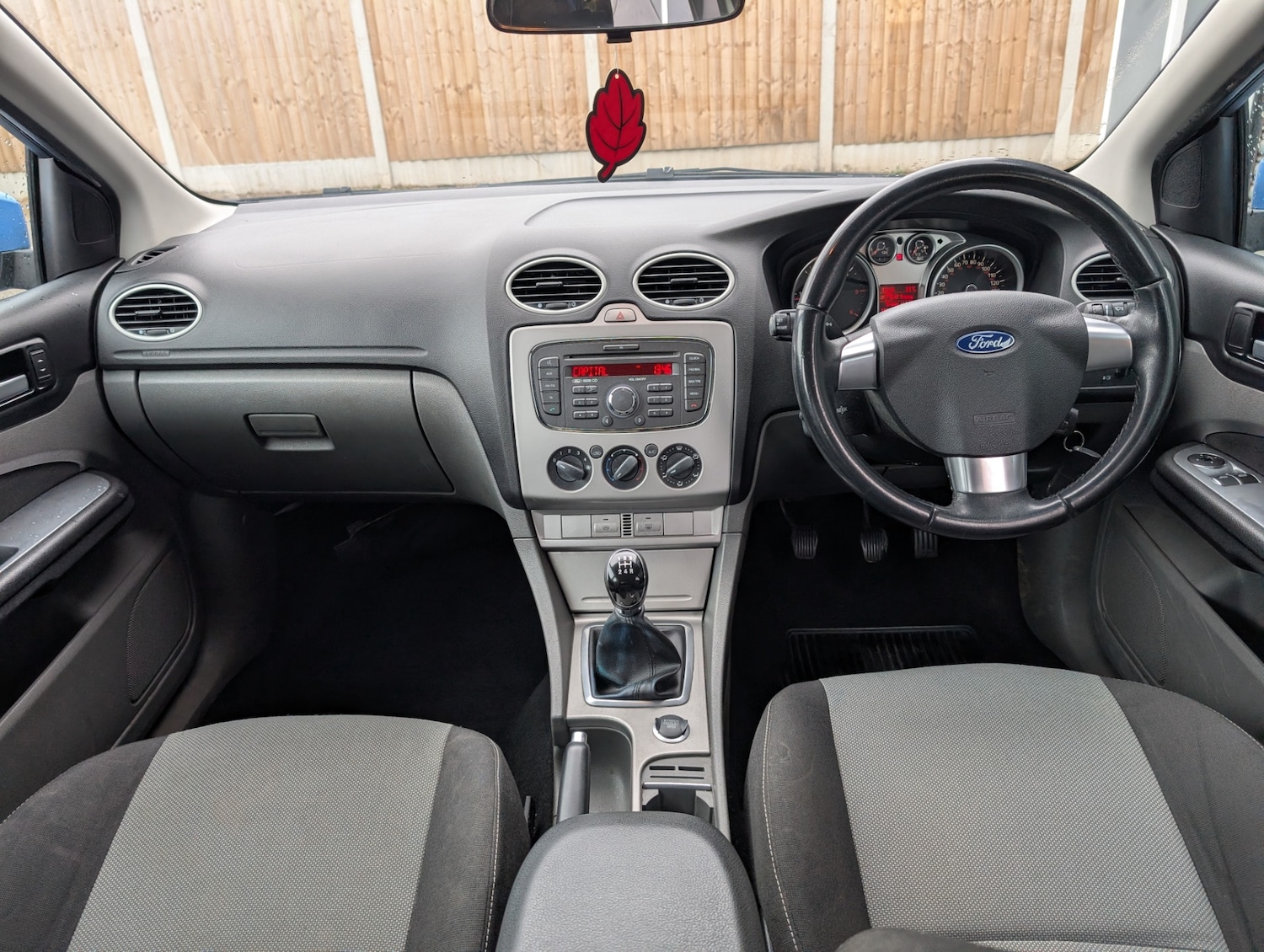 Used Ford Focus 2010 for sale - 77897129: Photo 25