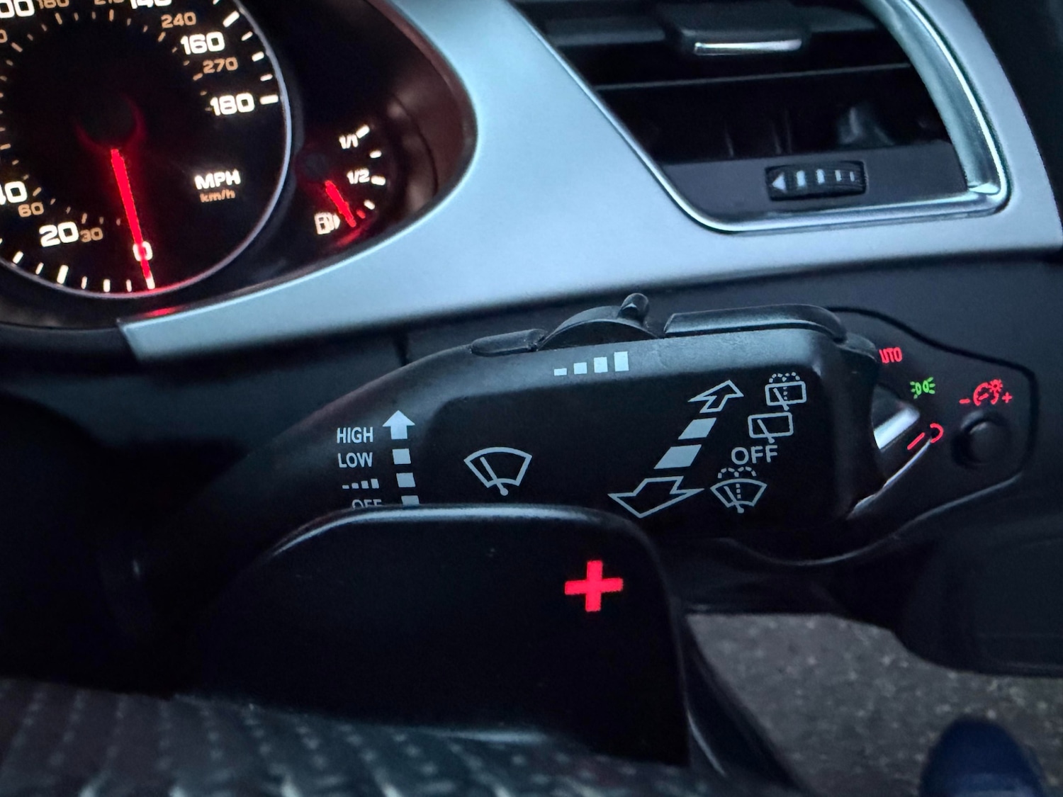 Used Audi A4 2011 for sale - 77370748: Photo 25