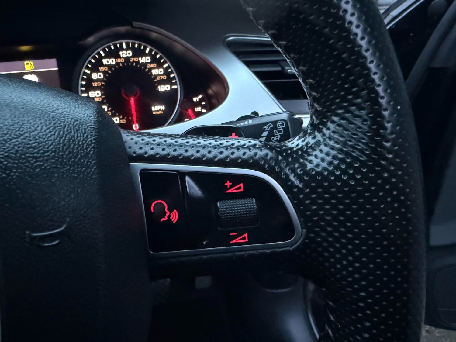 Used Audi A4 2011 for sale - 77370748: Photo 28