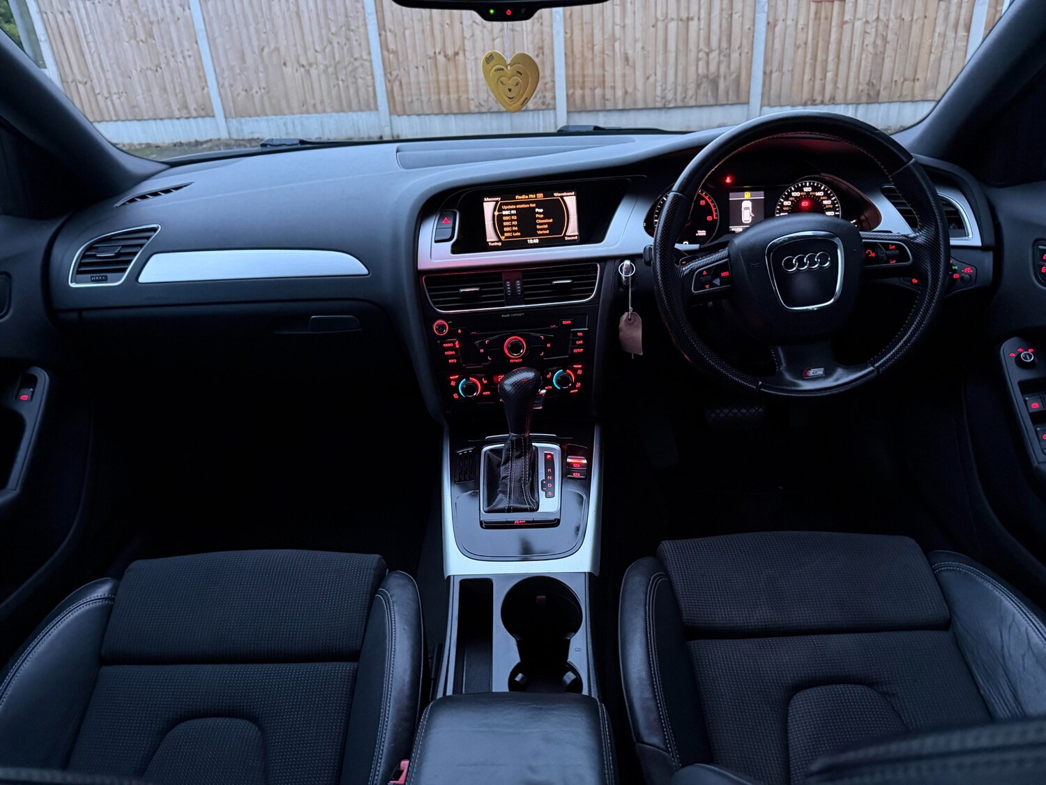 Used Audi A4 2011 for sale - 77370748: Photo 32