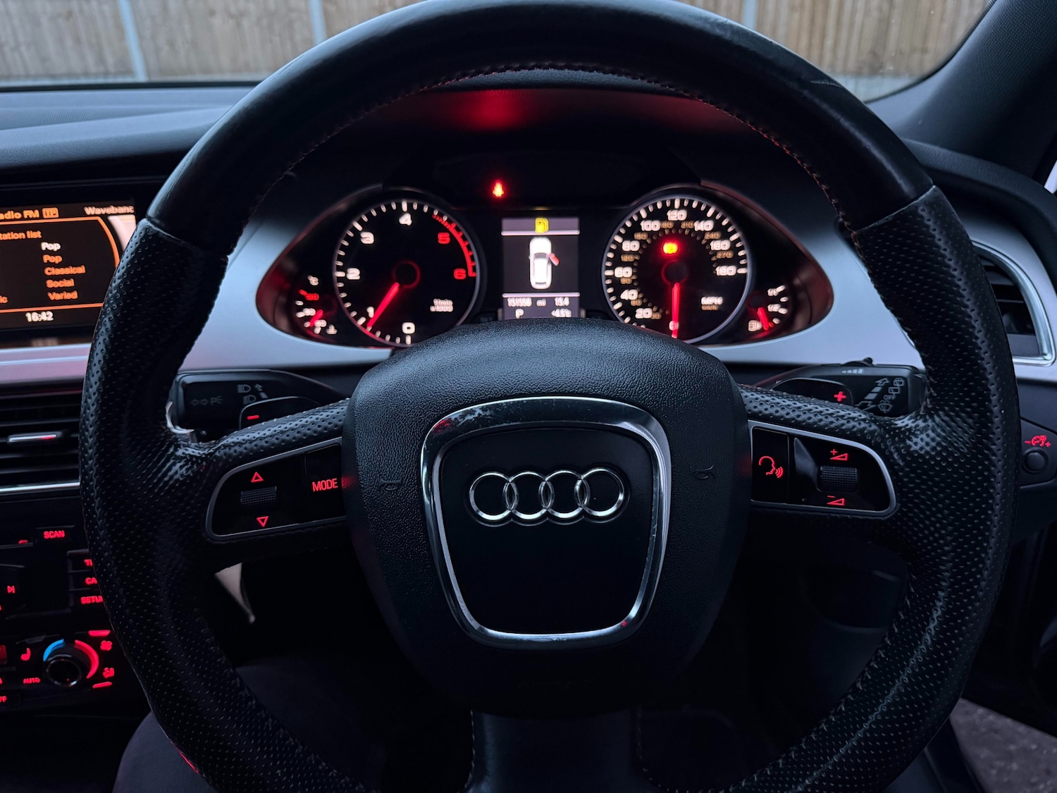 Used Audi A4 2011 for sale - 77370748: Photo 43