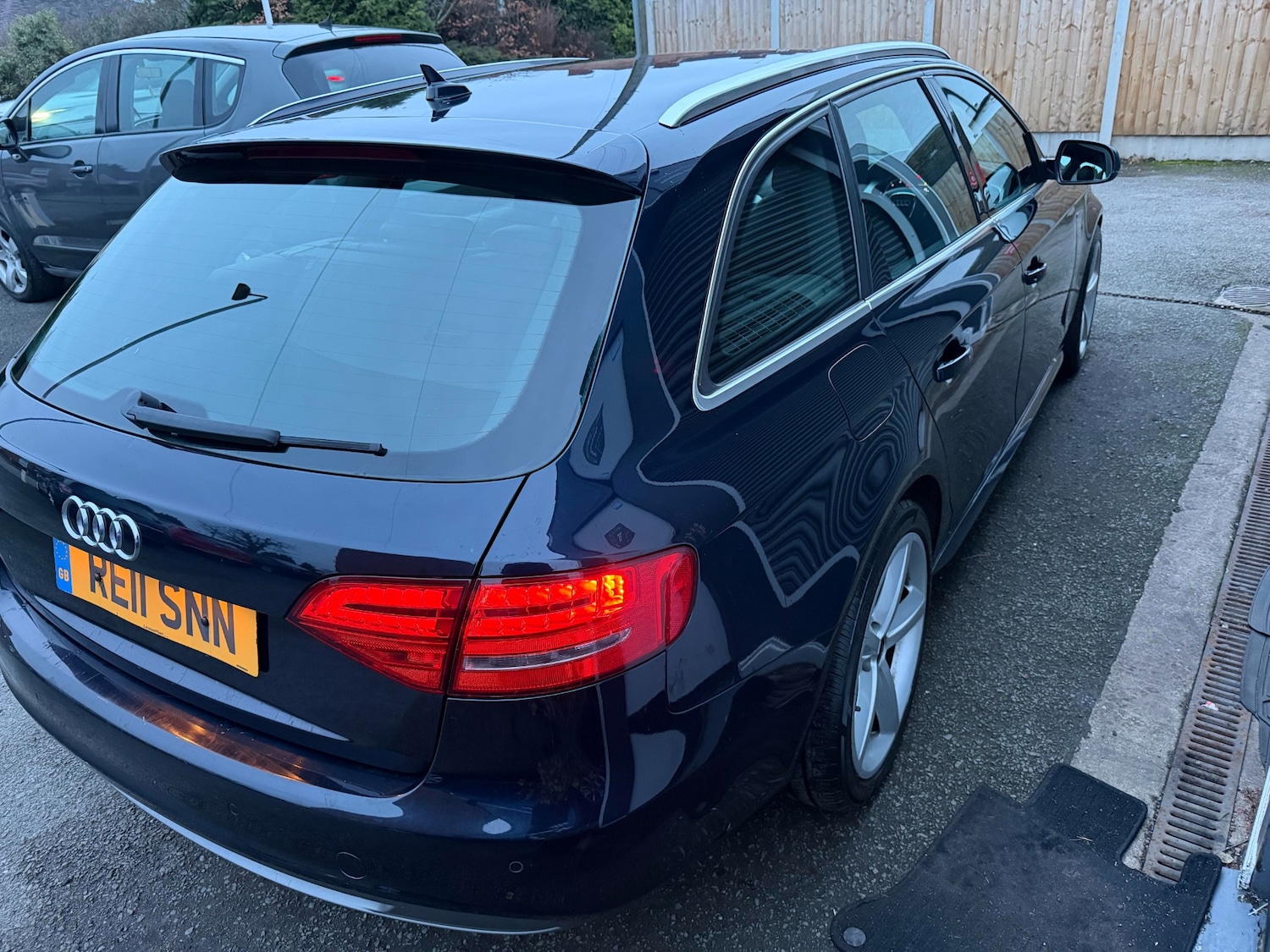 Used Audi A4 2011 for sale - 77370748: Photo 8