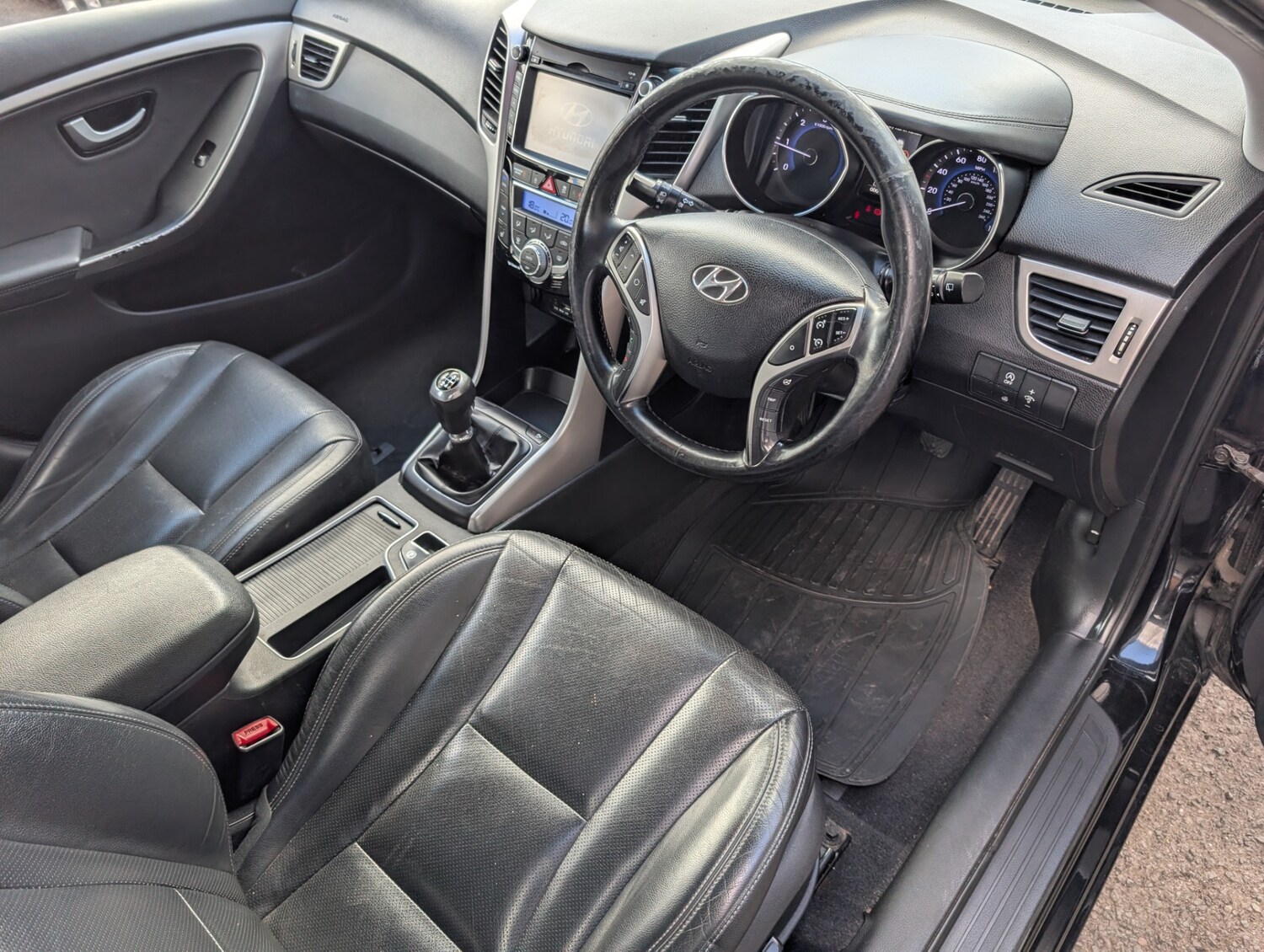 Used Hyundai i30 2015 for sale - 78139653: Photo 25