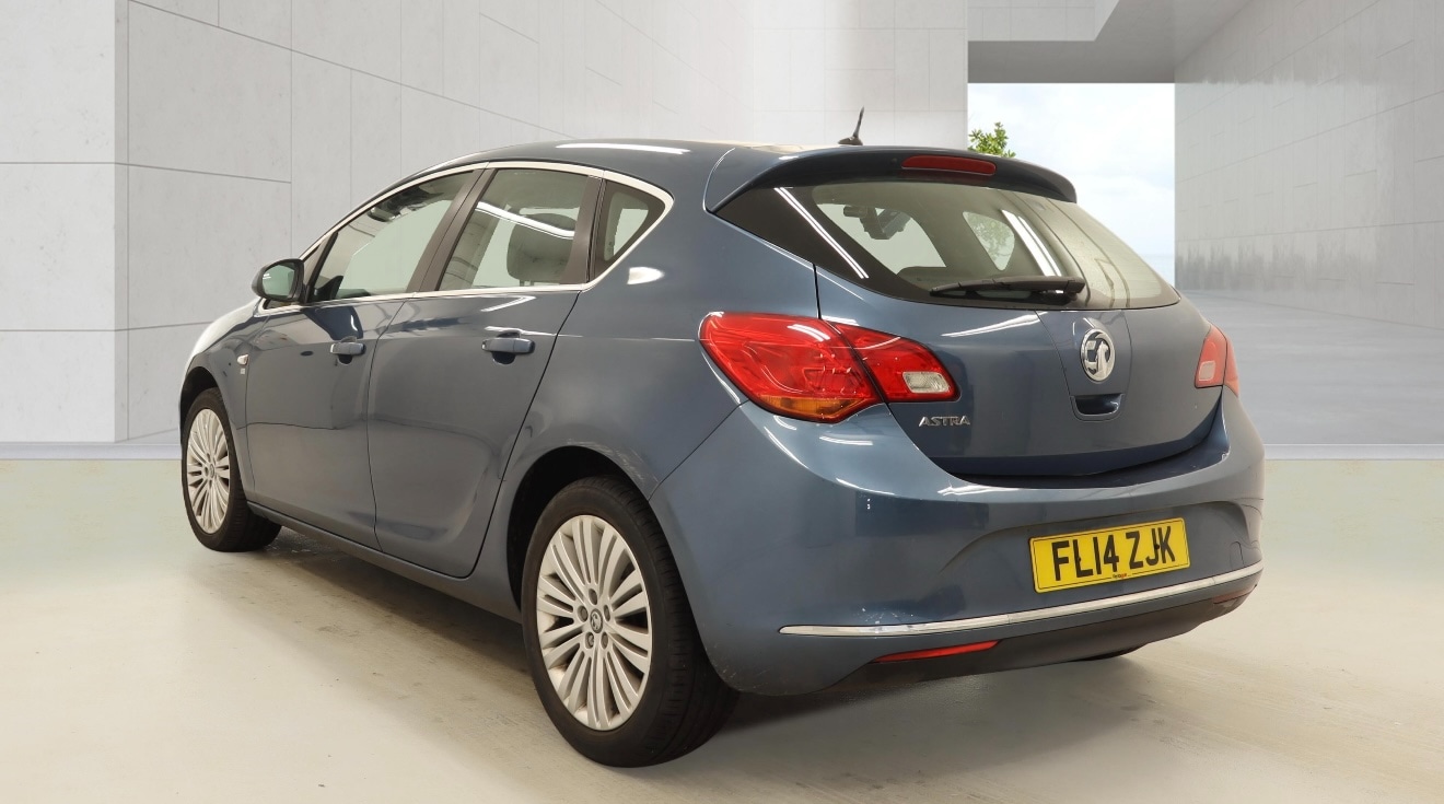 Used Vauxhall Astra 2014 for sale - 78141130: Photo 3