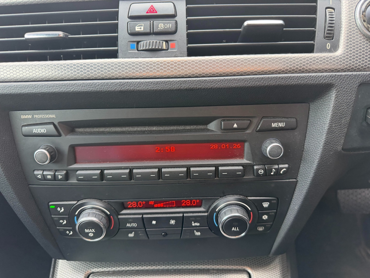 Used BMW 3 Series 2012 for sale - 77370774: Photo 21