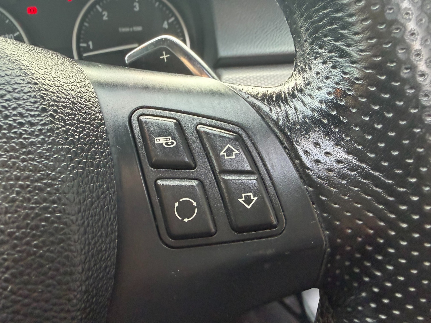 Used BMW 3 Series 2012 for sale - 77370774: Photo 30