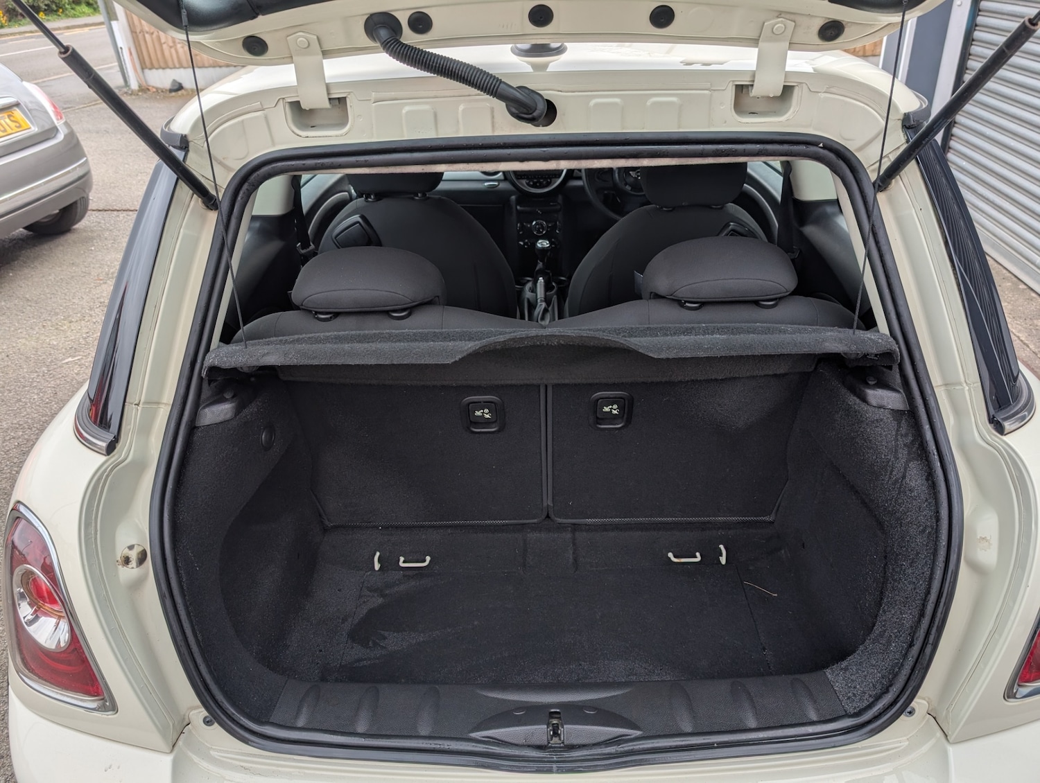 Used MINI Hatch 2011 for sale - 78046045: Photo 37