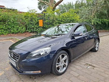 Used Volvo V40 2015 for sale - 78969353: Photo
