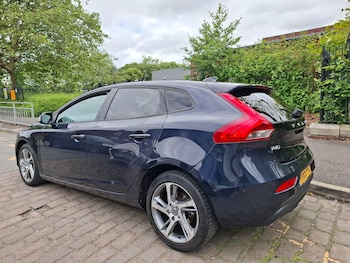 Used Volvo V40 2015 for sale - 78969353: Photo