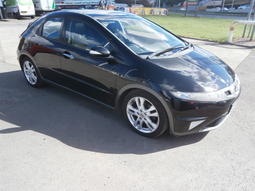 Used Honda Civic 2010 for sale - 76027889: Photo 1