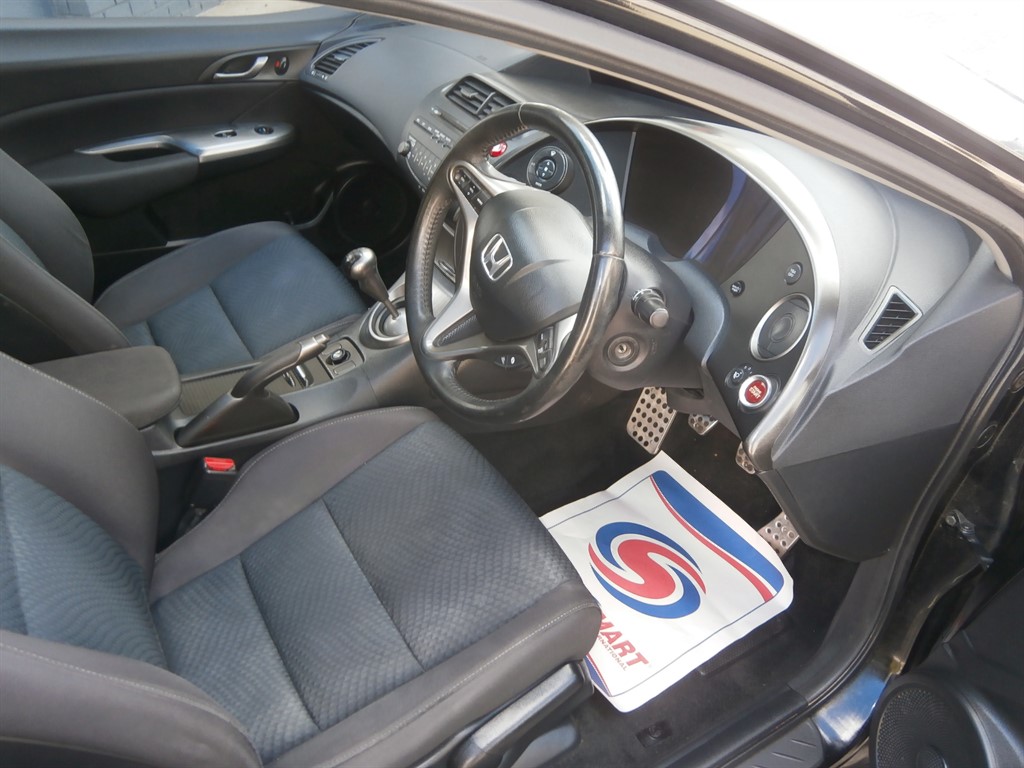 Used Honda Civic 2010 for sale - 76027889: Photo 11