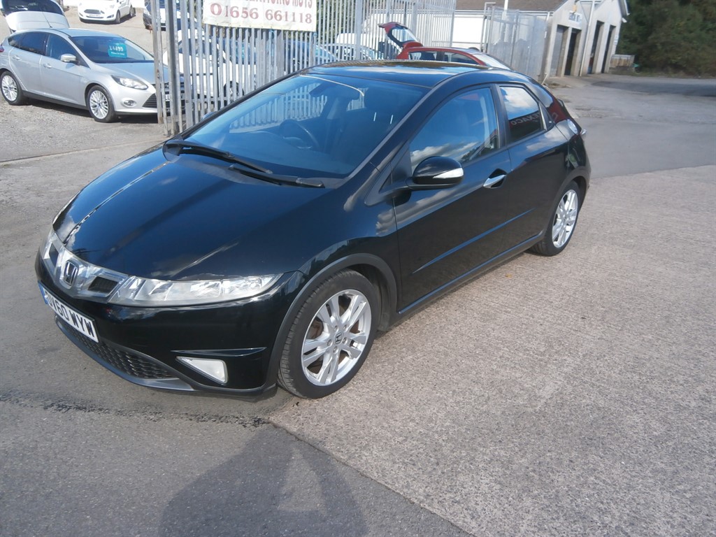 Used Honda Civic 2010 for sale - 76027889: Photo 2