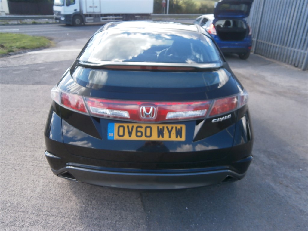 Used Honda Civic 2010 for sale - 76027889: Photo 7