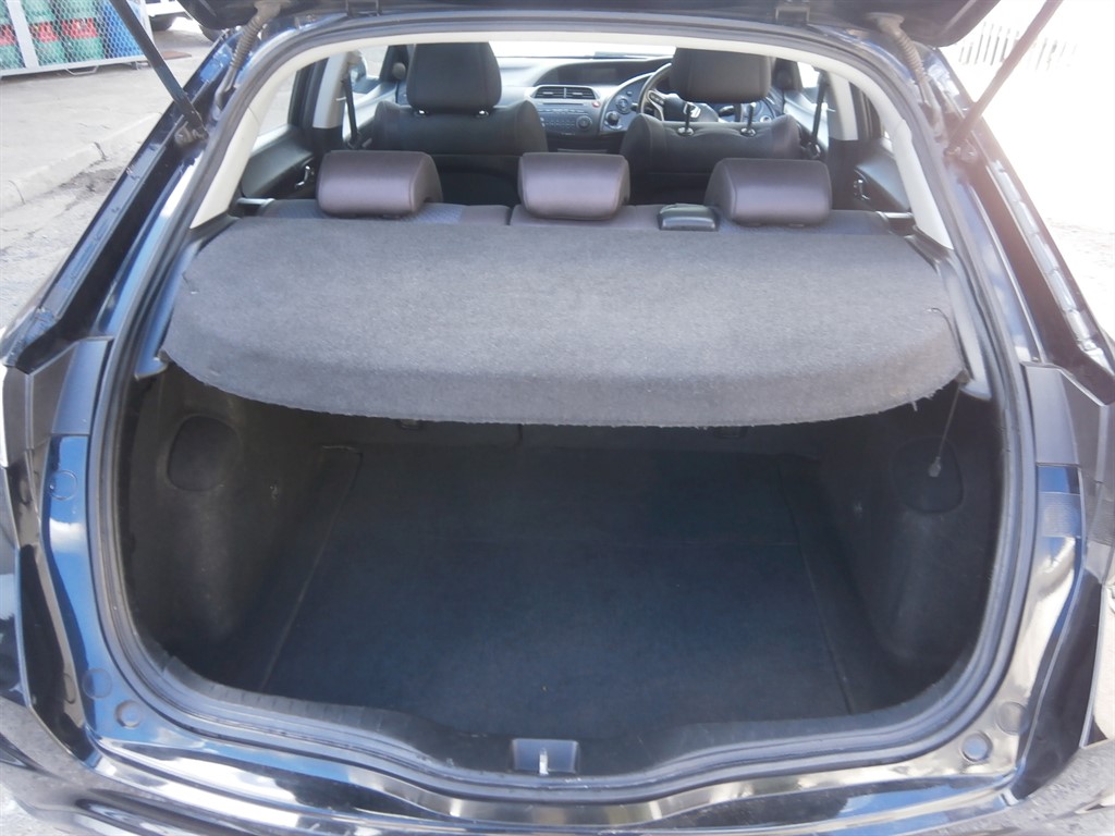 Used Honda Civic 2010 for sale - 76027889: Photo 9