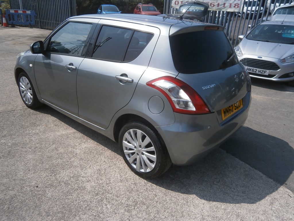 Used Suzuki Swift 2012 for sale - 77319186: Photo 5