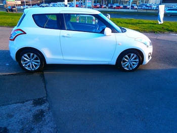 Used Suzuki Swift 2015 for sale - 77354019: Photo