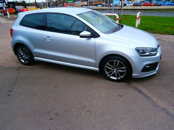 Used Volkswagen Polo 2017 for sale - 77718302: Photo