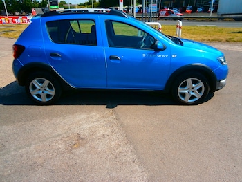 Used Dacia Sandero Stepway 2014 for sale - 79232238: Photo