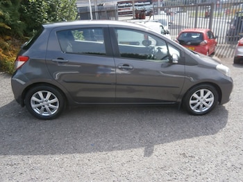 Used Toyota Yaris 2013 for sale - 75571867: Photo