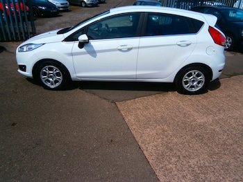 Used Ford Fiesta 2015 for sale - 78656875: Photo