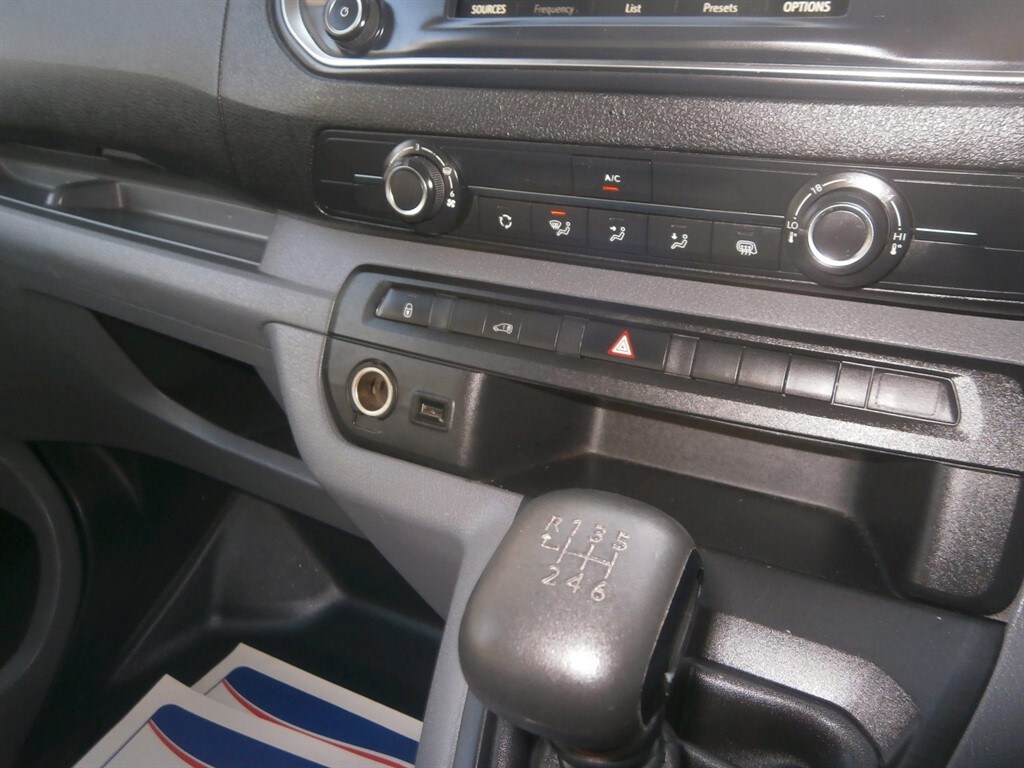 Used Vauxhall Vivaro 2019 for sale - 76532377: Photo 18