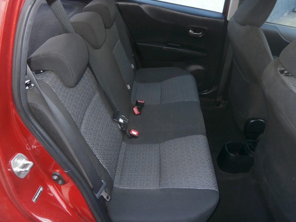 Used Toyota Yaris 2014 for sale - 76027876: Photo 13