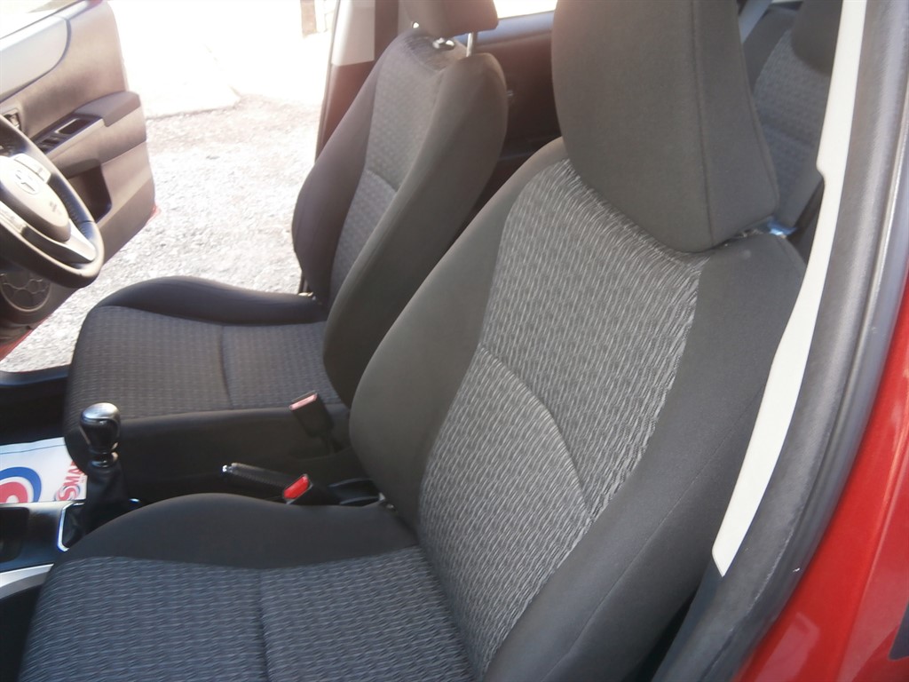 Used Toyota Yaris 2014 for sale - 76027876: Photo 18