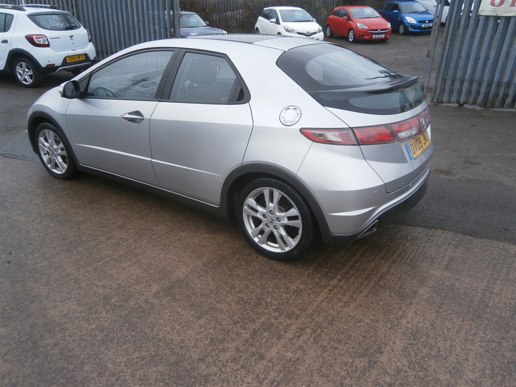 Used Honda Civic 2009 for sale - 77210759: Photo 7