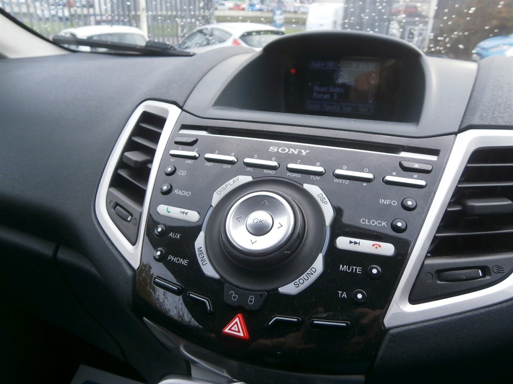 Used Ford Fiesta 2012 for sale - 76480027: Photo 17