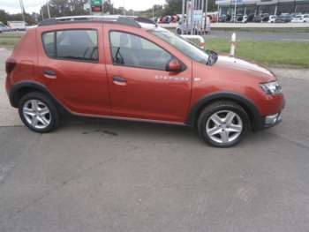 2014 - 1.5 dCi Laureate Hatchback 5dr Diesel Manual Euro 5 (90 ps)