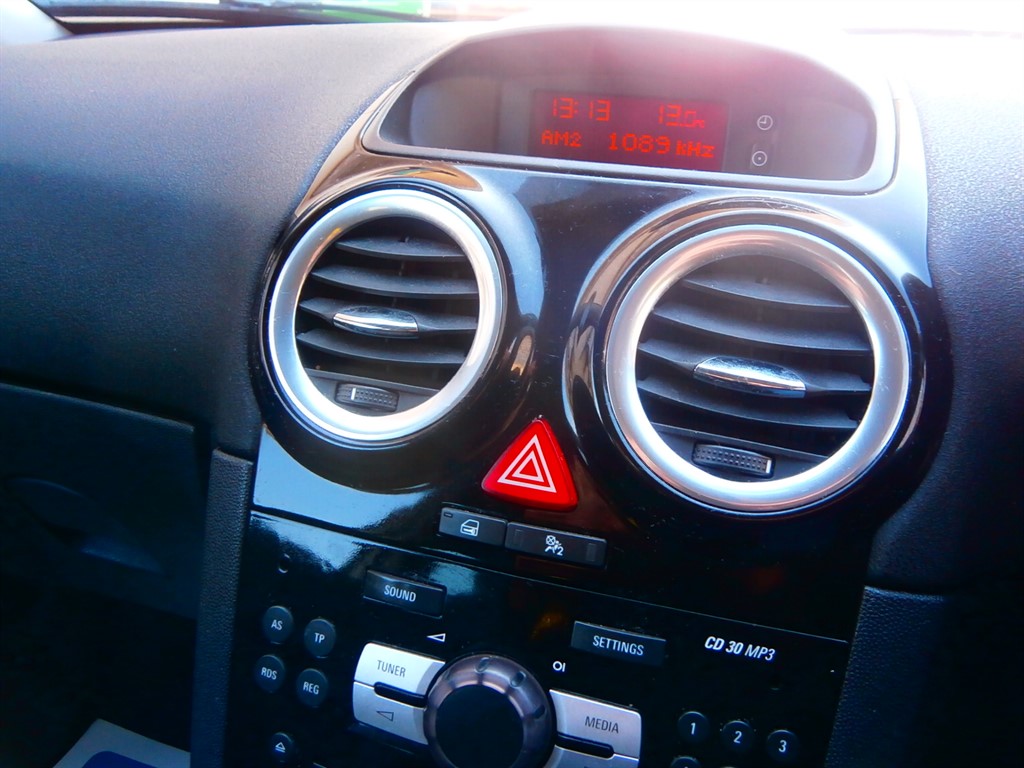 Used Vauxhall Corsa 2013 for sale - 77951010: Photo 21