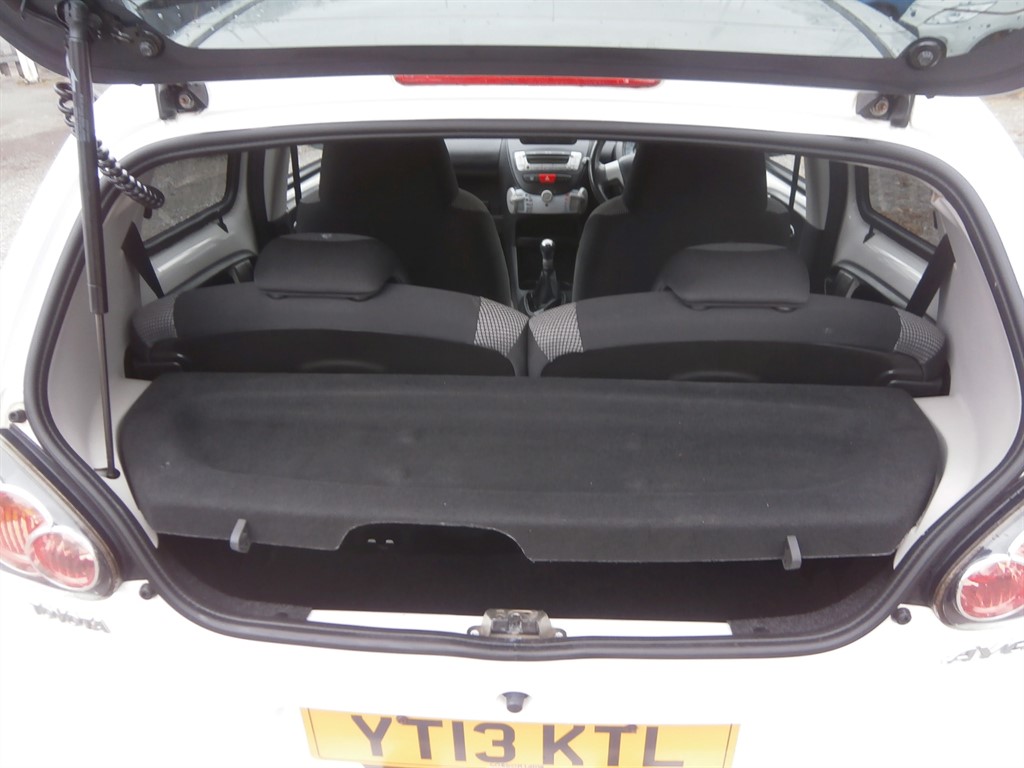 Used Toyota AYGO 2013 for sale - 76240985: Photo 10