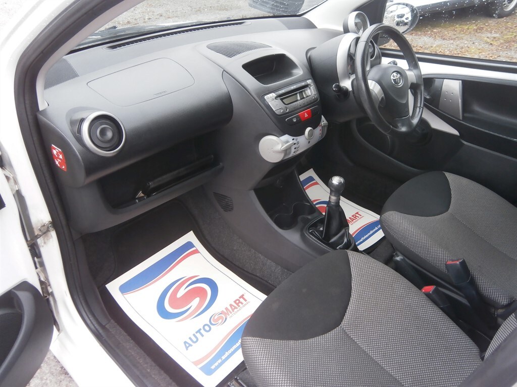 Used Toyota AYGO 2013 for sale - 76240985: Photo 17