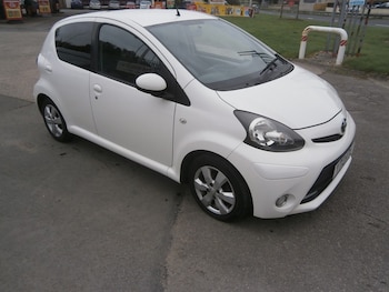 Used Toyota AYGO 2013 for sale - 76240985: Photo