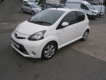 Used Toyota AYGO 2013 for sale - 76240985: Photo