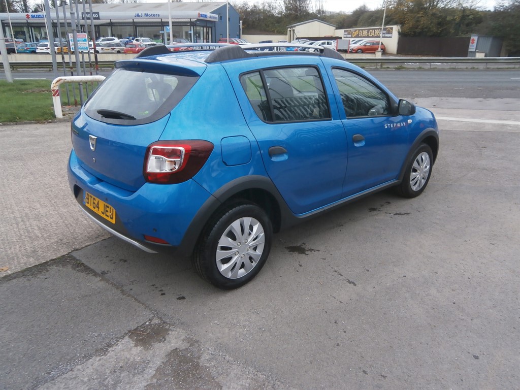 Used Dacia Sandero Stepway 2014 for sale - 77367291: Photo 6