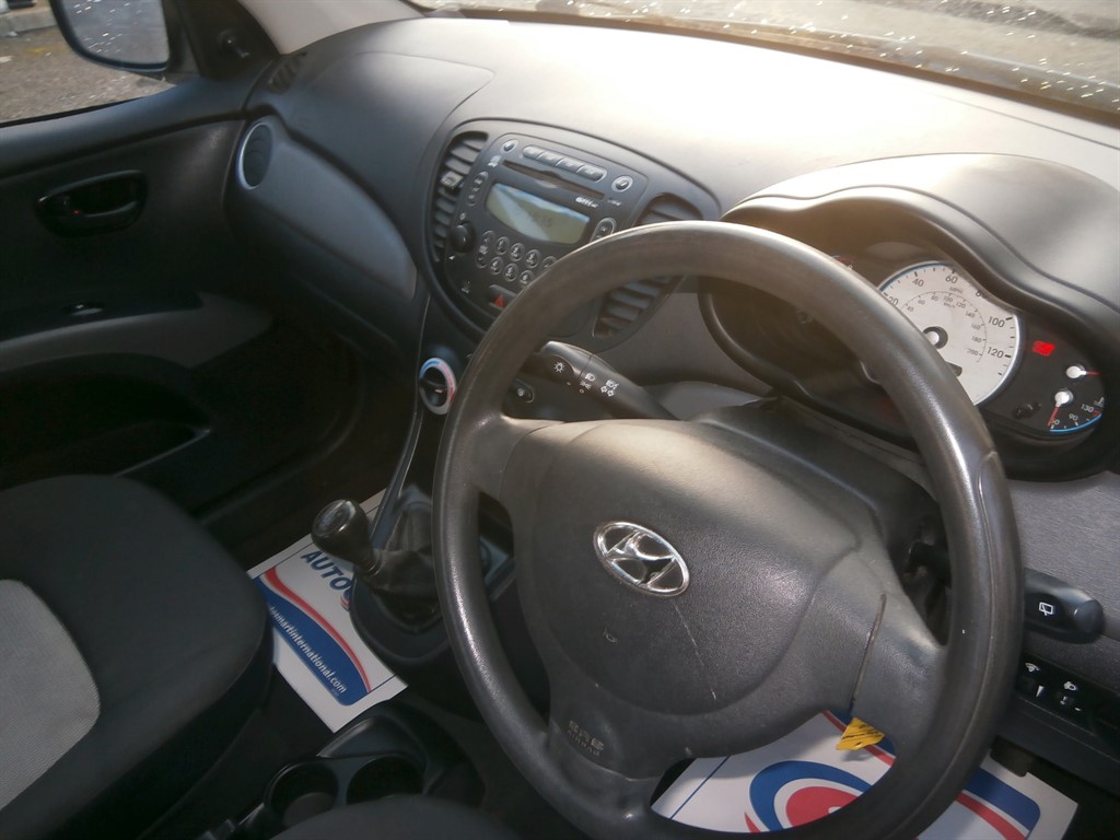 Used Hyundai i10 2010 for sale - 76933387: Photo 11